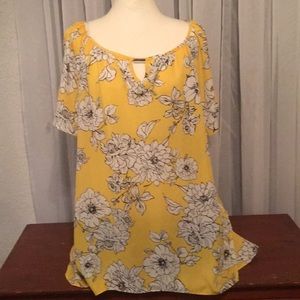 Woman’s Bright Yellow Floral Print Blouse